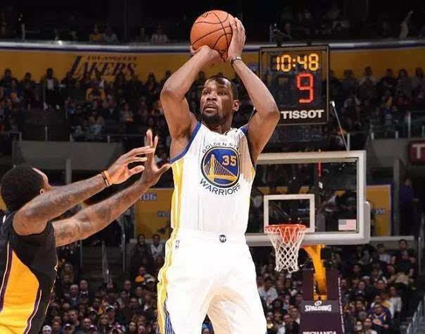 队的三外援 队的三外援