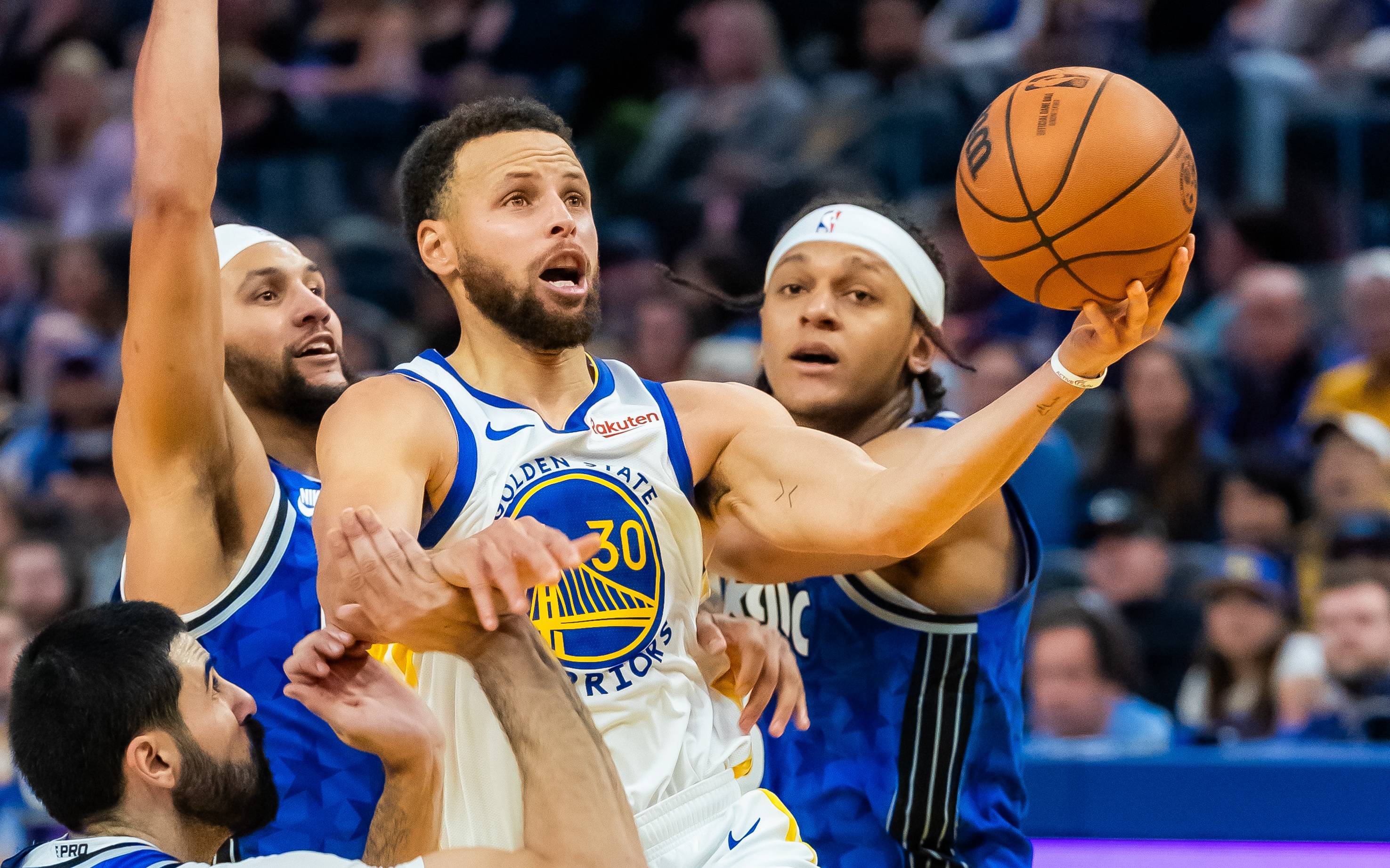 不住发问 不住发问