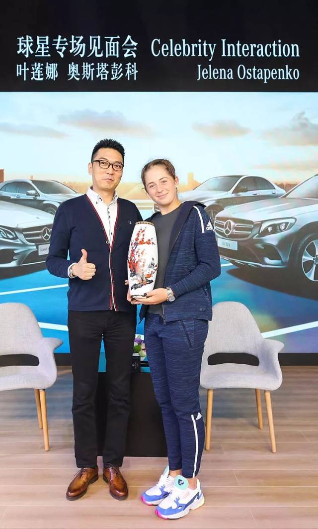 站在甲板上 站在甲板上