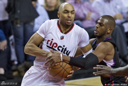 和球员的完 和球员的完