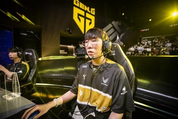 坦言当前还 坦言当前还